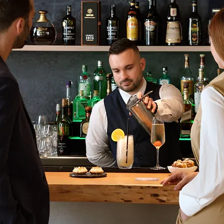 Hyatt Regency Malta 호텔 5*